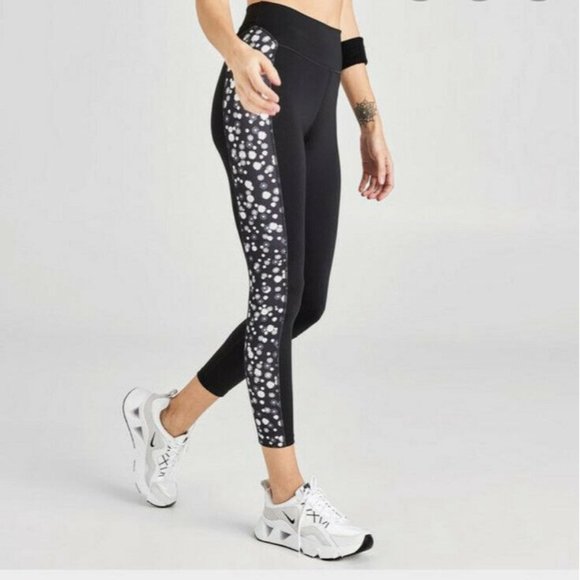 Nike Pants - Nike One 7/8 Legging Mid Rise Daisy Black Small